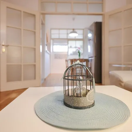 Two Bedroom Petra In City Centar شقة زادار