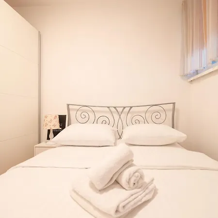 Two Bedroom Petra In City Centar