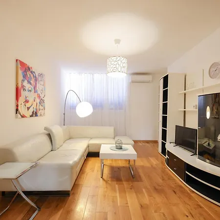 Apartment Two Bedroom Petra In City Centar